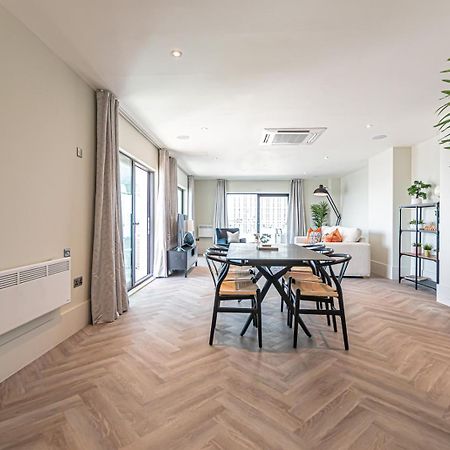 Penthouse River View! Wow Ливърпул Екстериор снимка