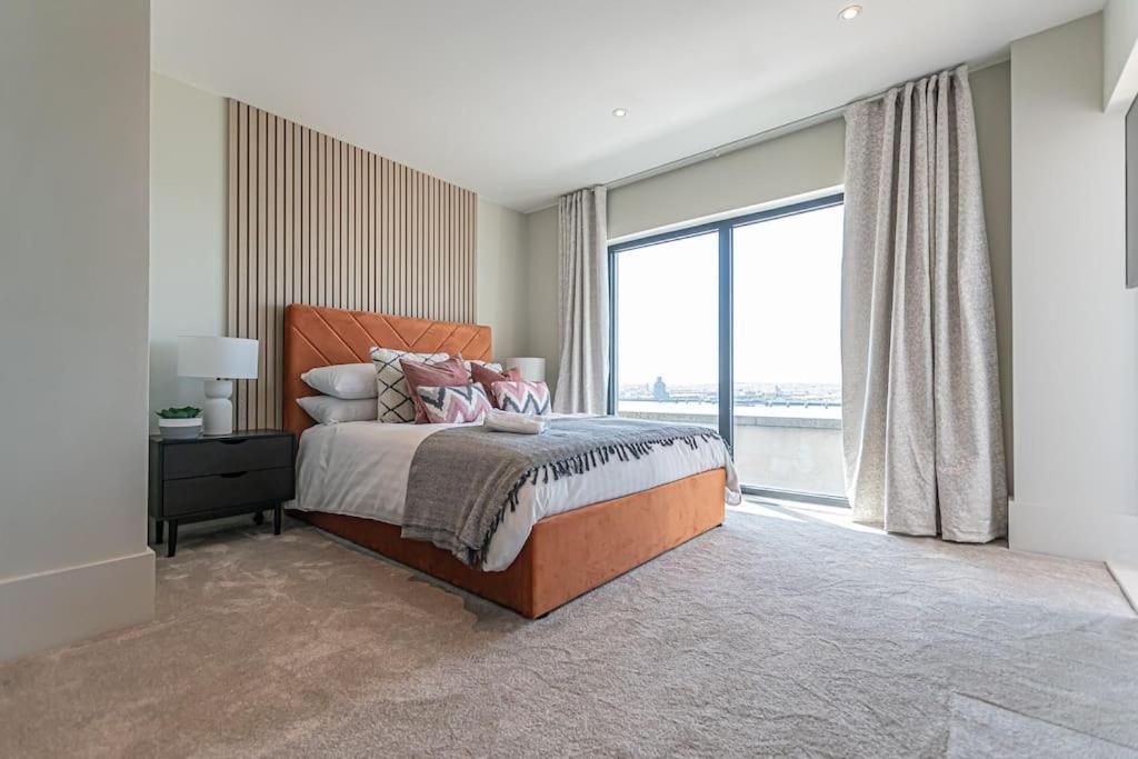 Penthouse River View! Wow Ливърпул Екстериор снимка