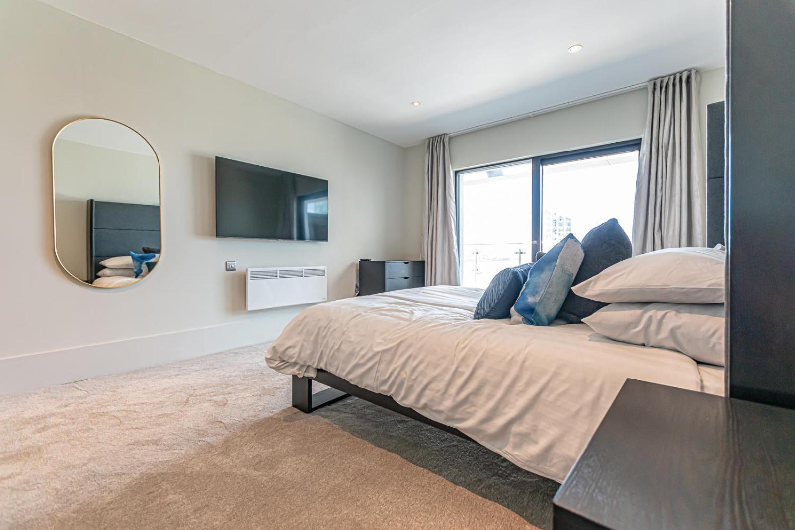 Penthouse River View! Wow Ливърпул Екстериор снимка